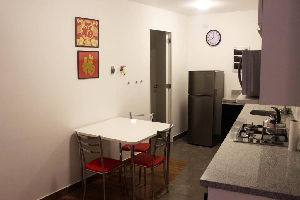 Exclusivo Y Céntrico En Moderna Apartamento *
